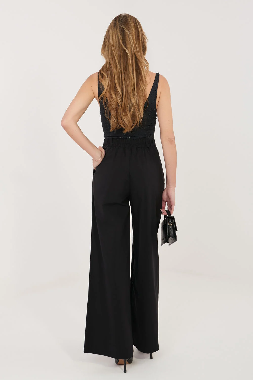 Pantalon palazzo noir à plis – Image 3