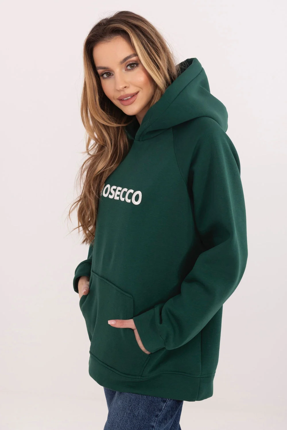 Sweatshirt à capuche vert brodé – Image 2