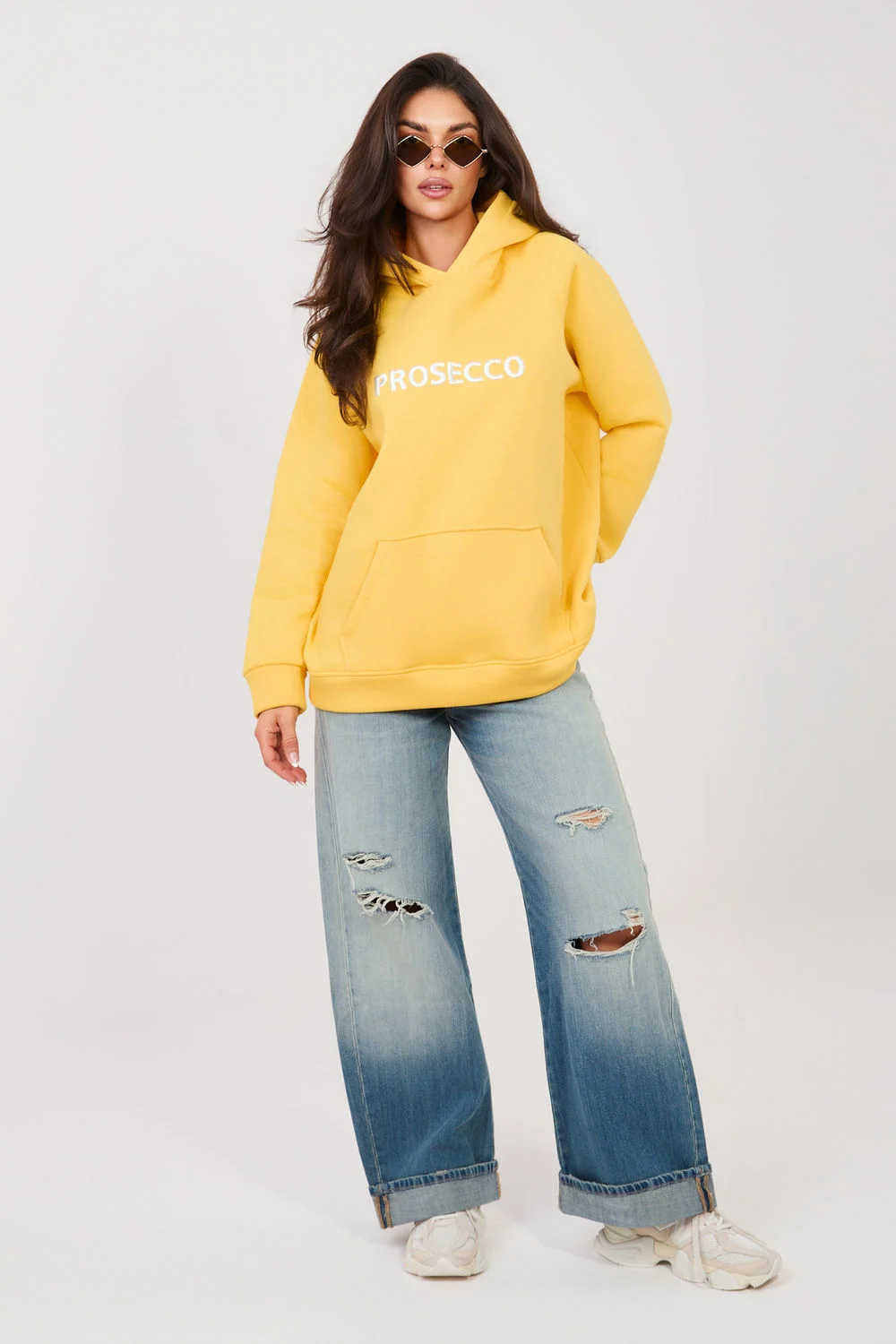 Sweatshirt à capuche jaune brodé