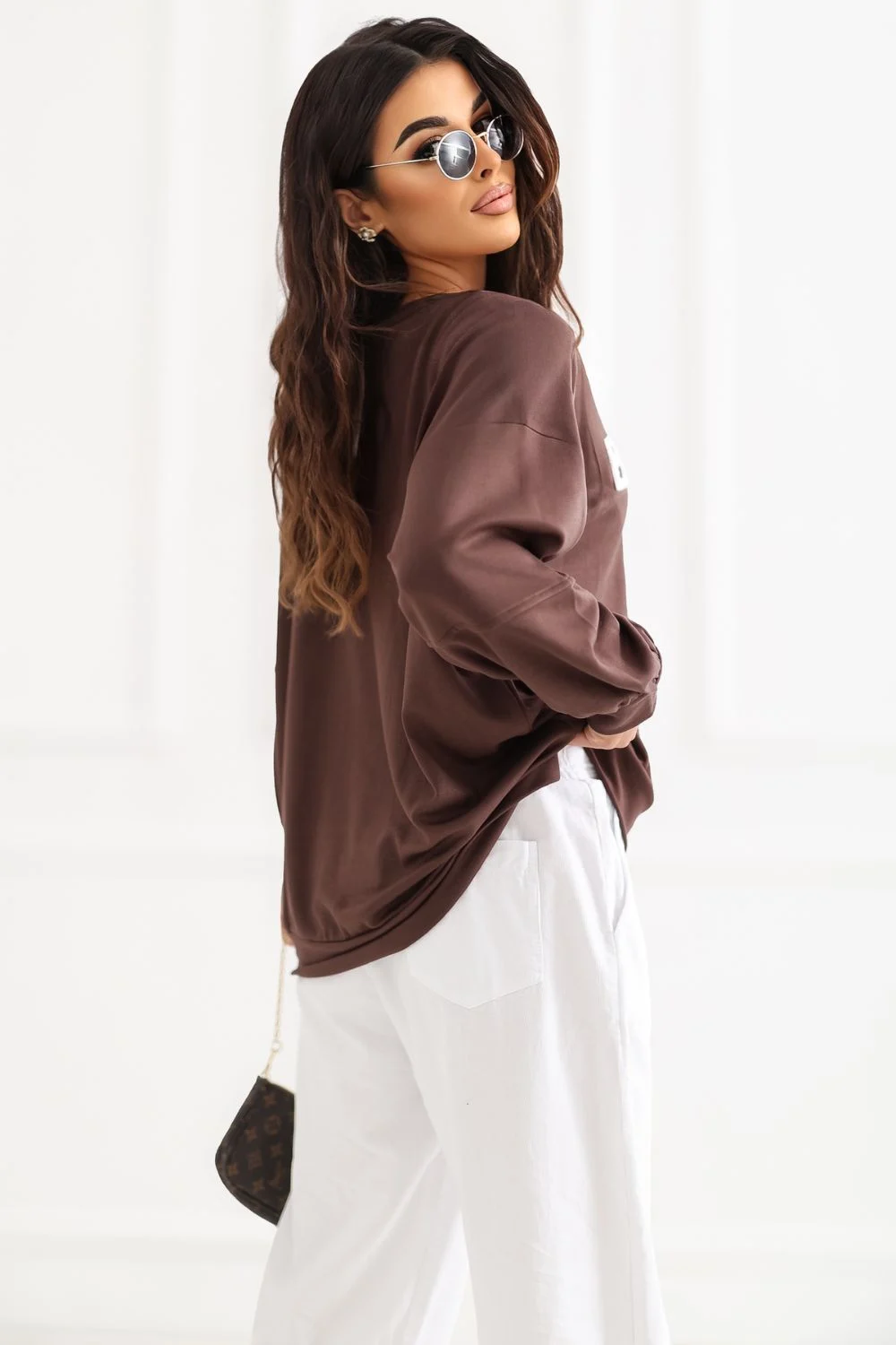 Sweatshirt brun brodé – Image 3