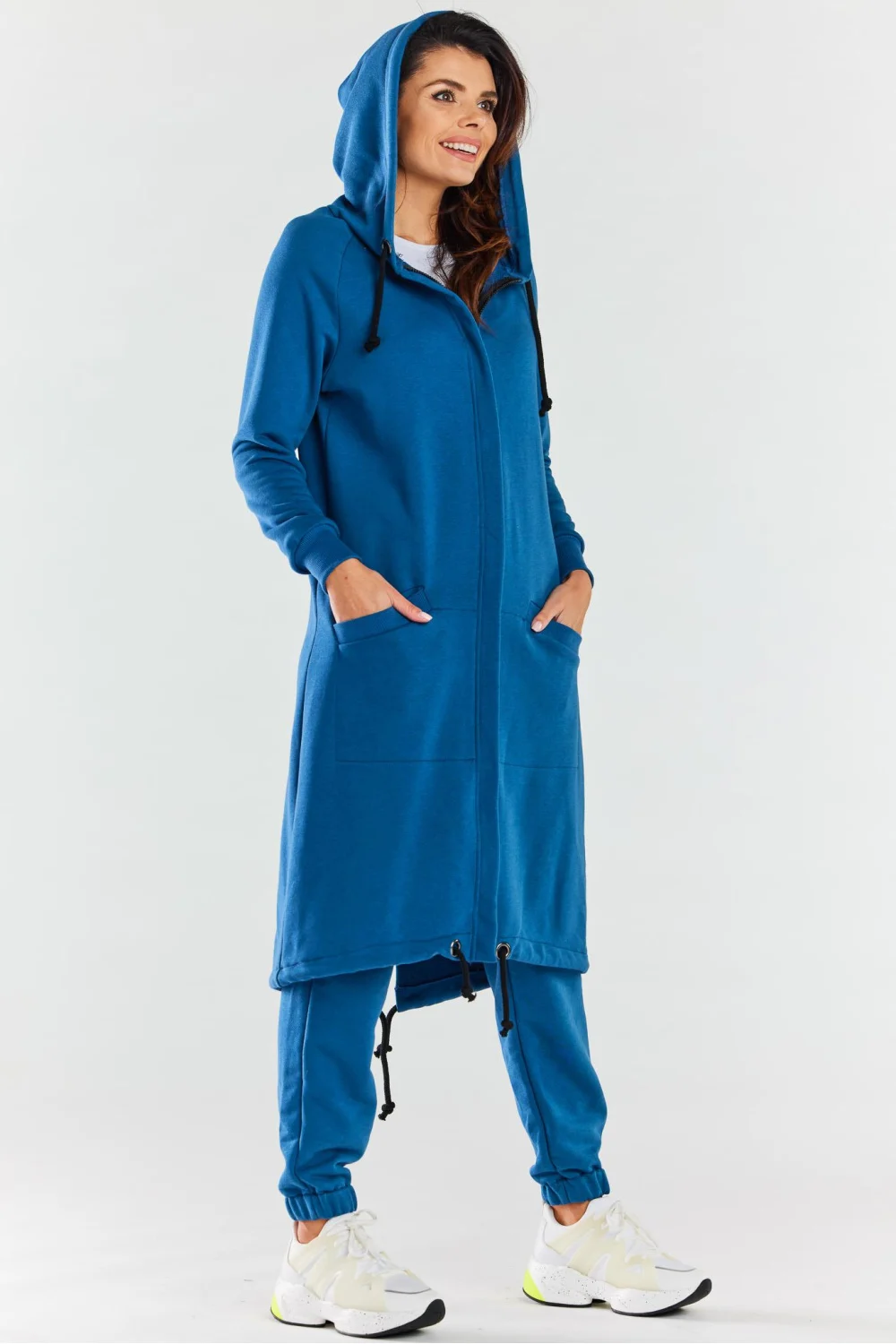 Sweatshirt à capuche bleu en coton – Image 2