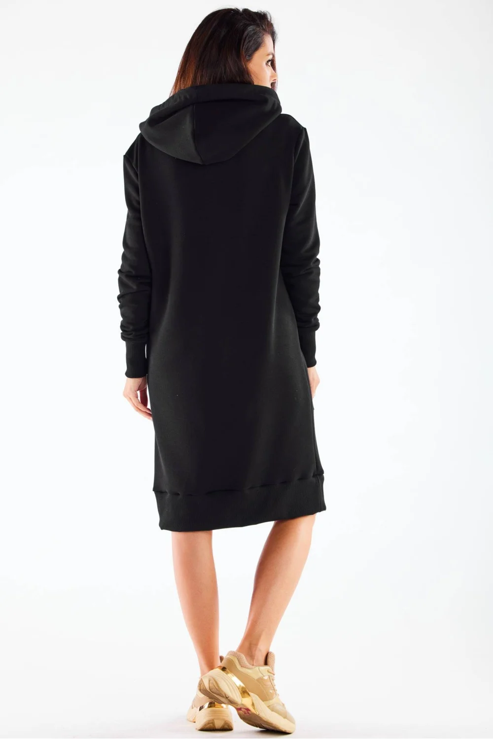 Robe noire à manches longues – Image 3