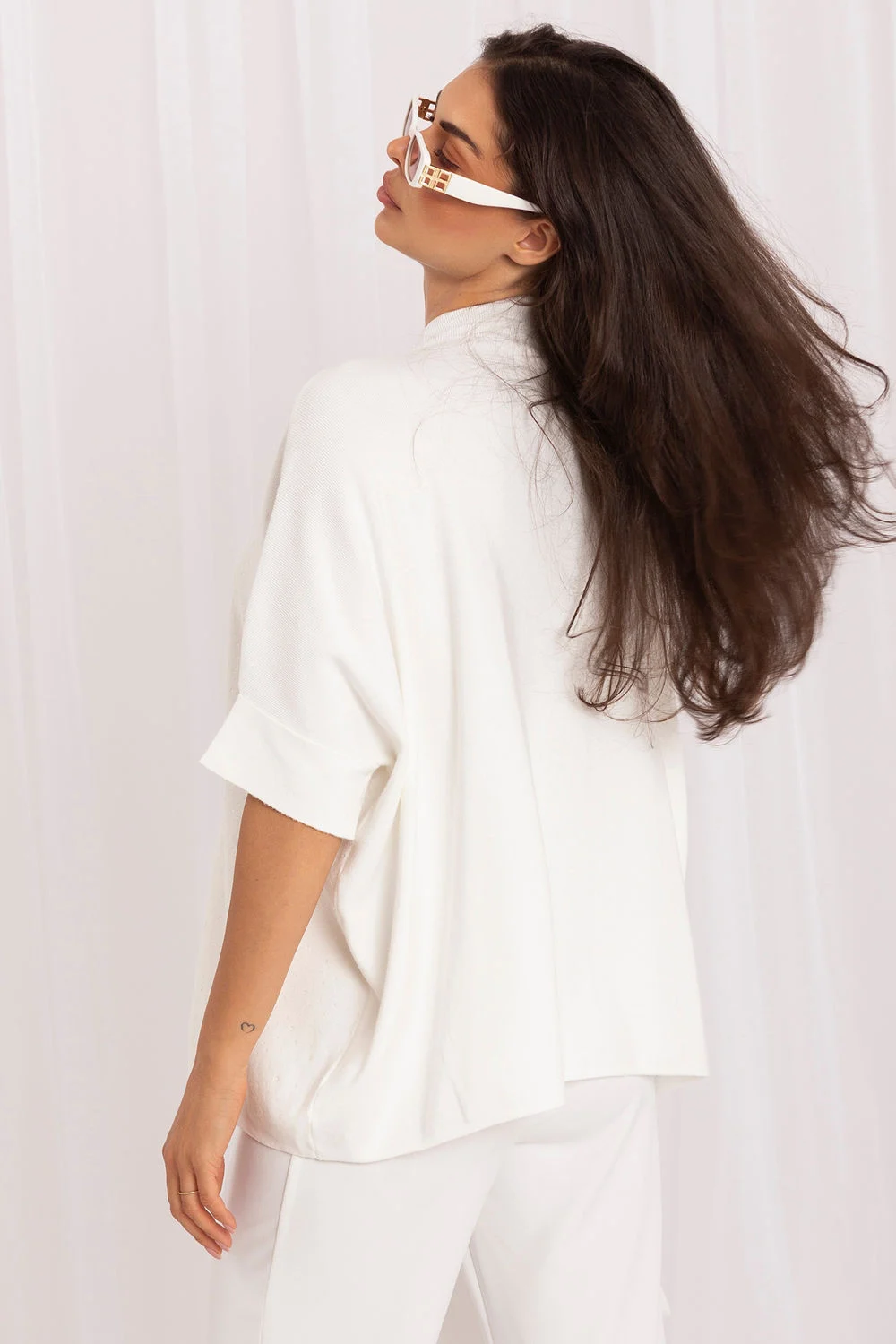 Pull à manches courtes oversize beige – Image 2