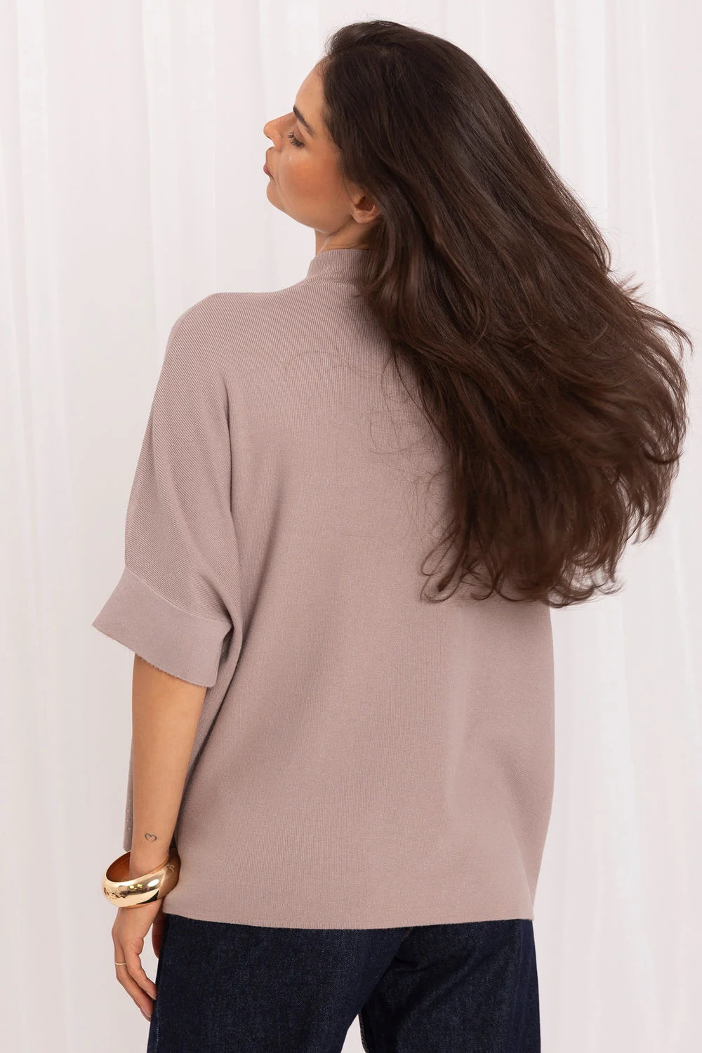 Pull à manches courtes oversize beige – Image 3