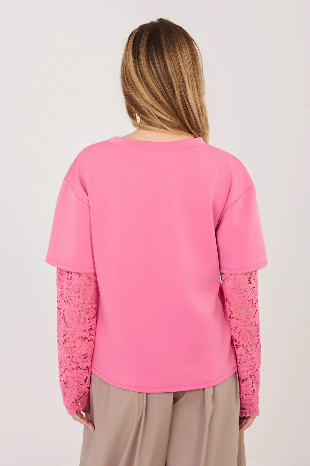Chemisier col rond rose en dentelle – Image 3