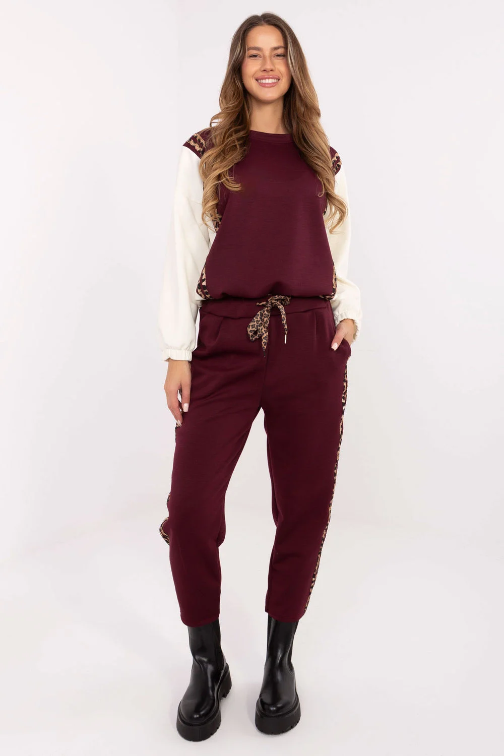 Ensemble sweat rouge