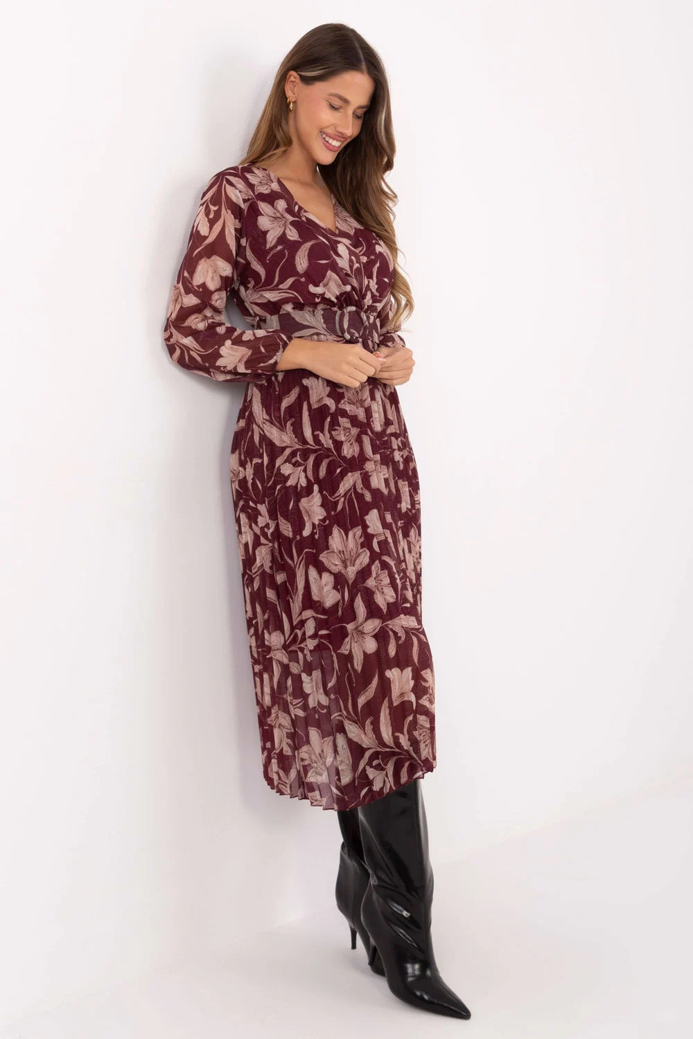 Robe midi évasée rouge à manches longues – Image 2