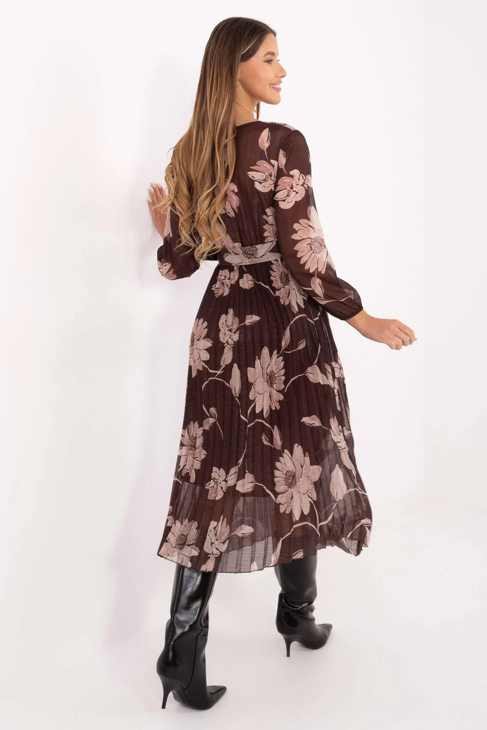 Robe portefeuille évasée brune – Image 3