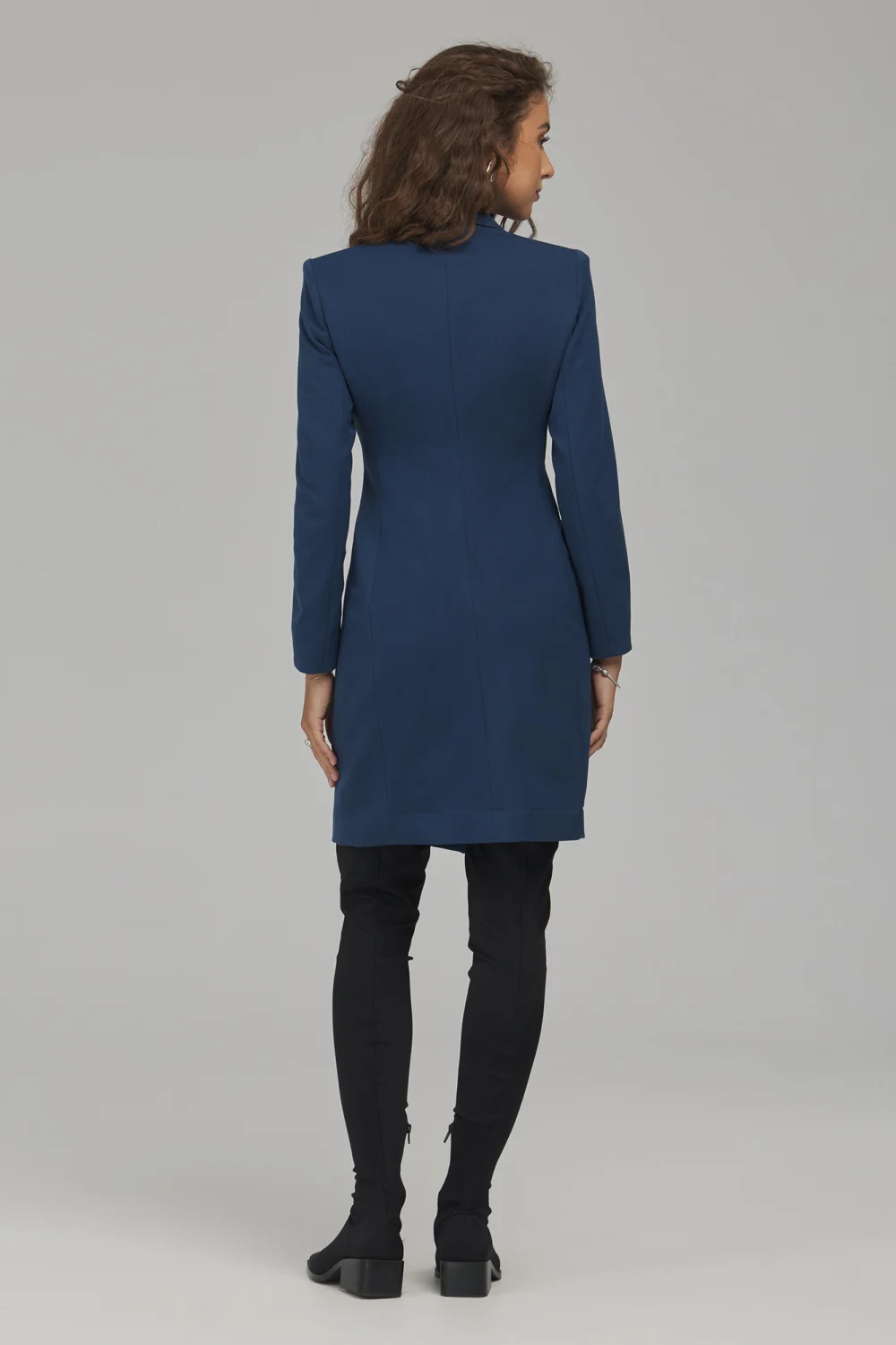 Robe bleue marine à manches longues – Image 3