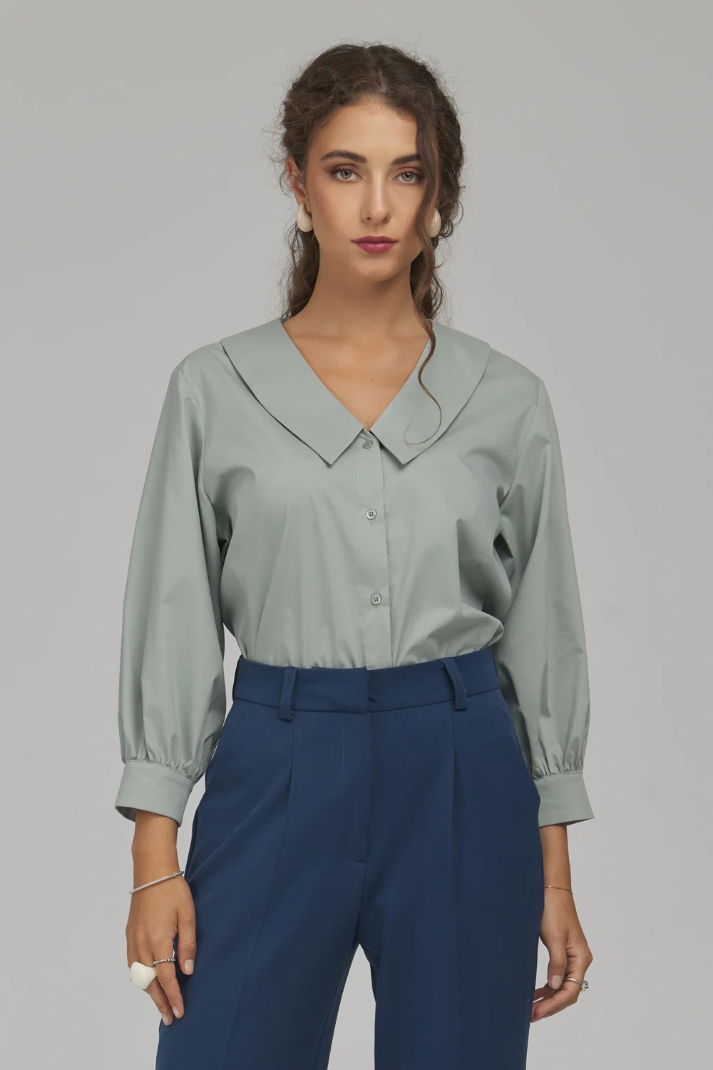 Chemise col en V verte oversize
