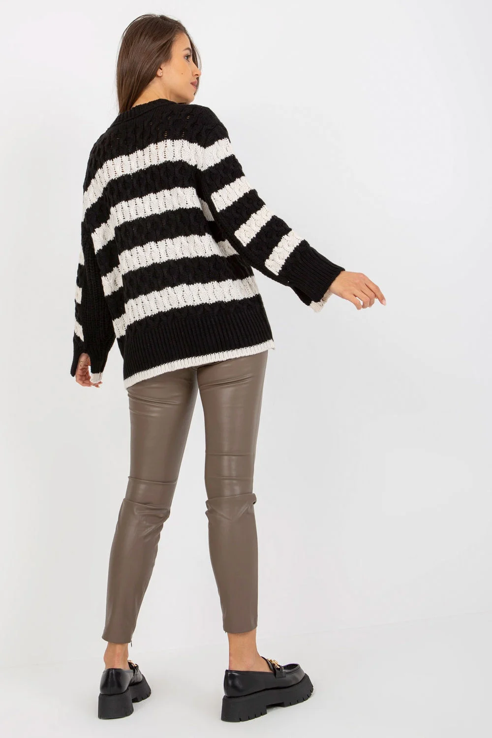 Chandail oversize noir – Image 3
