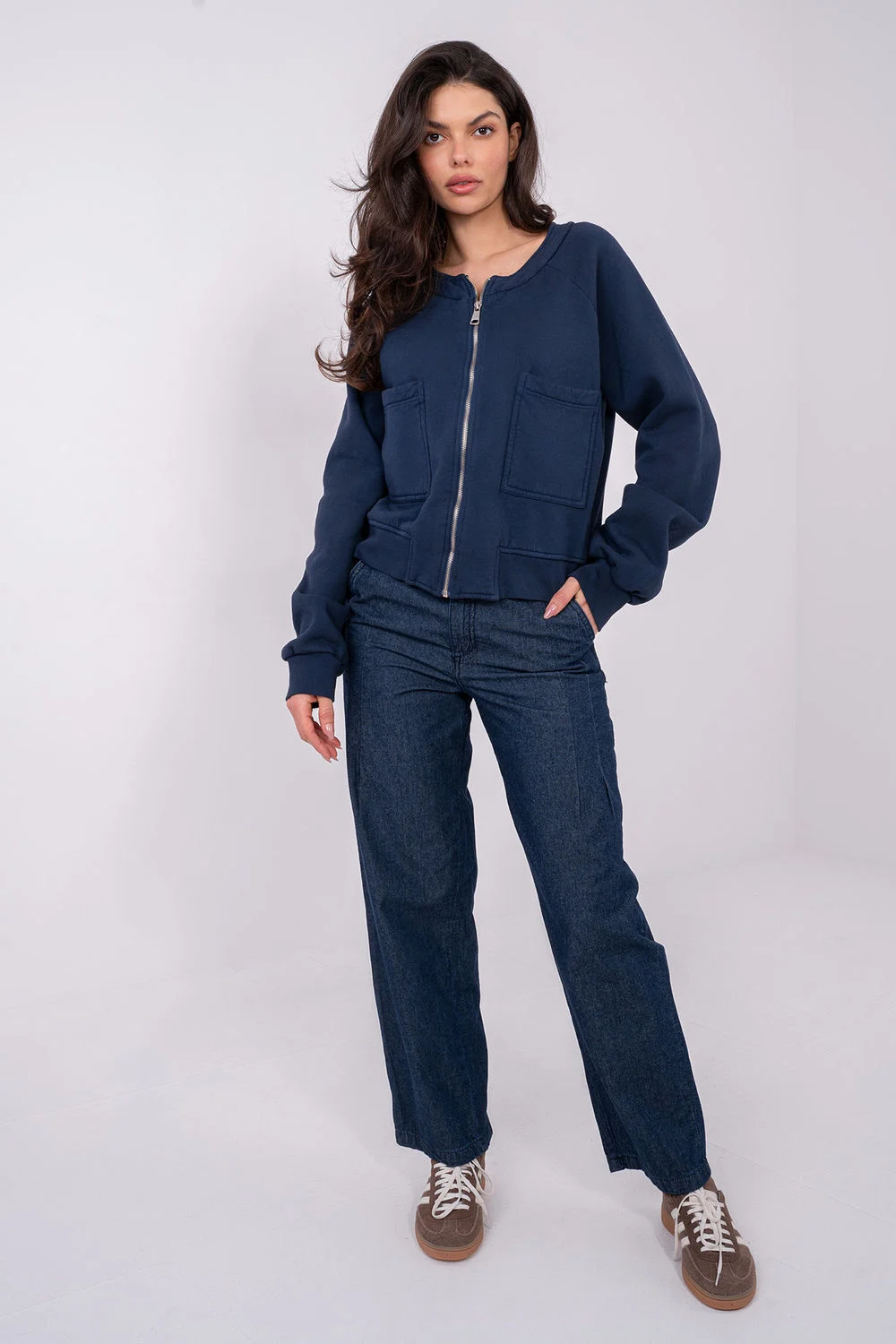 Sweatshirt bleu marine en molleton – Image 2