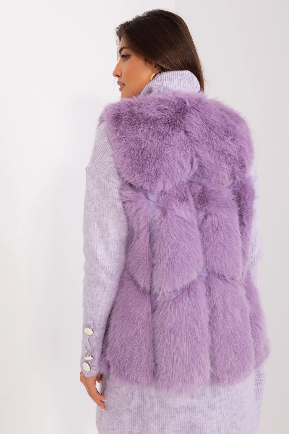 Gilet en fausse fourrure violet à capuche – Image 3