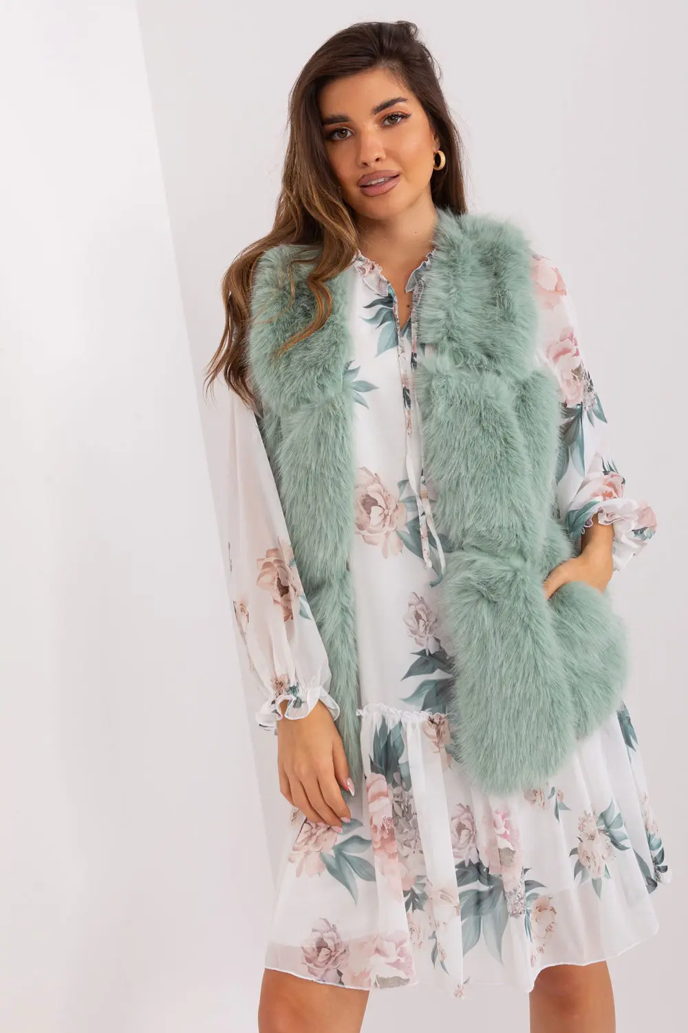 Gilet en fausse fourrure vert à capuche