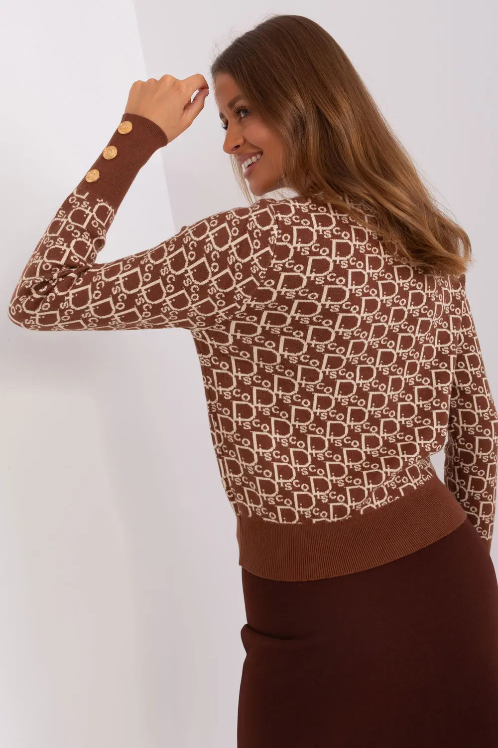Chandail brun imprimé – Image 3