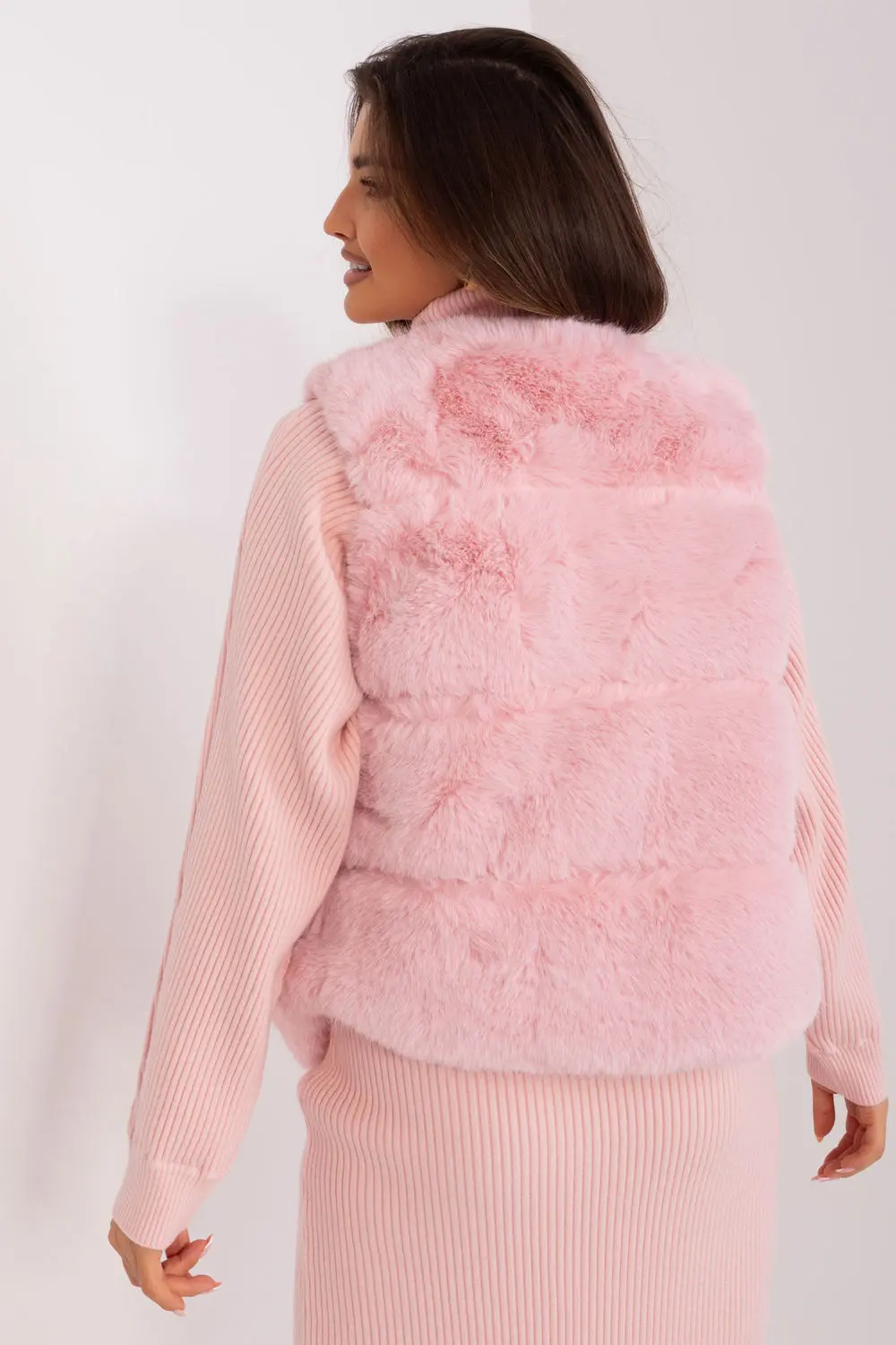 Gilet en fausse fourrure rose – Image 3