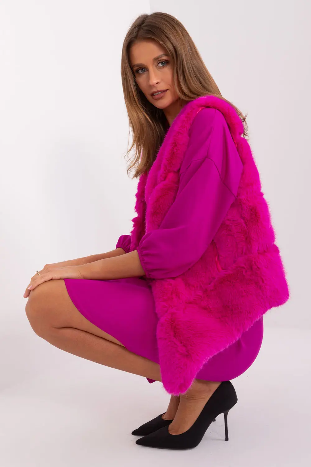 Gilet en fausse fourrure rose – Image 4