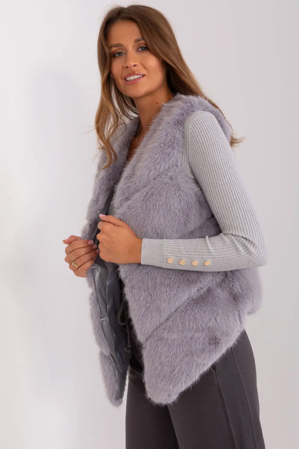 Gilet en fausse fourrure gris – Image 2