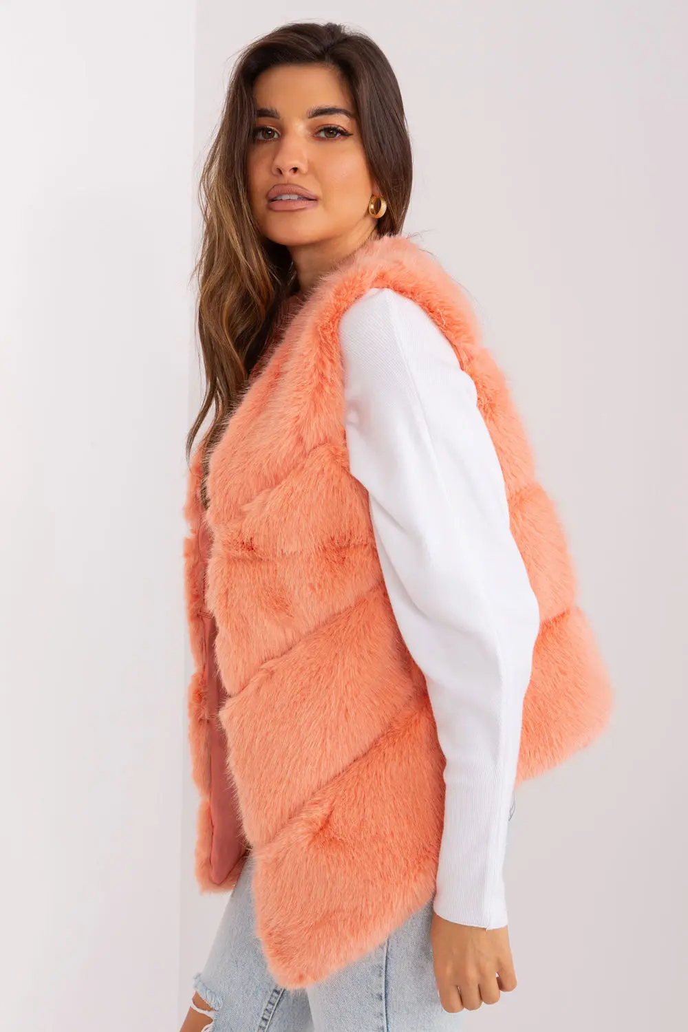 Gilet en fausse fourrure orange – Image 2
