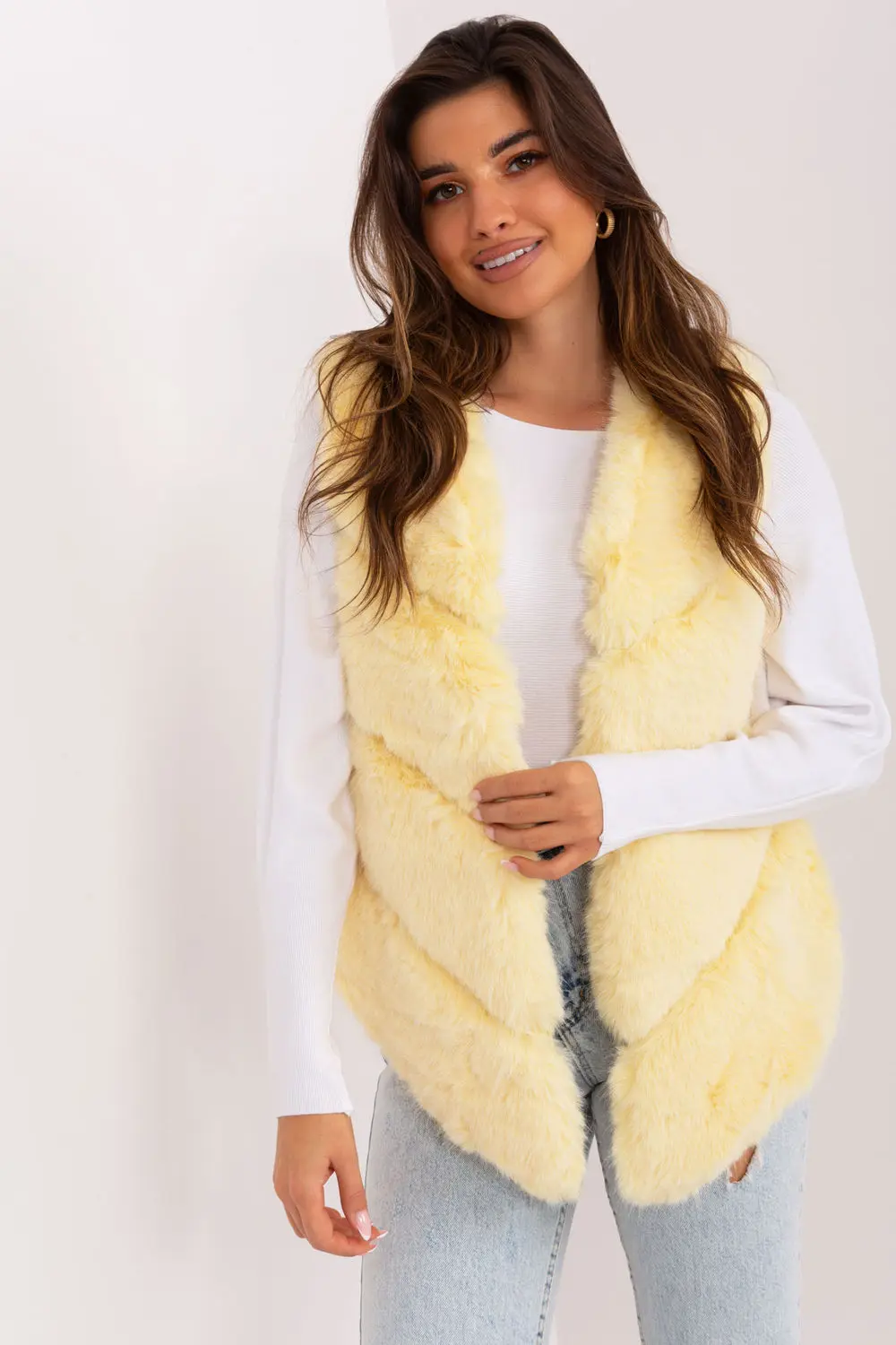 Gilet en fausse fourrure jaune