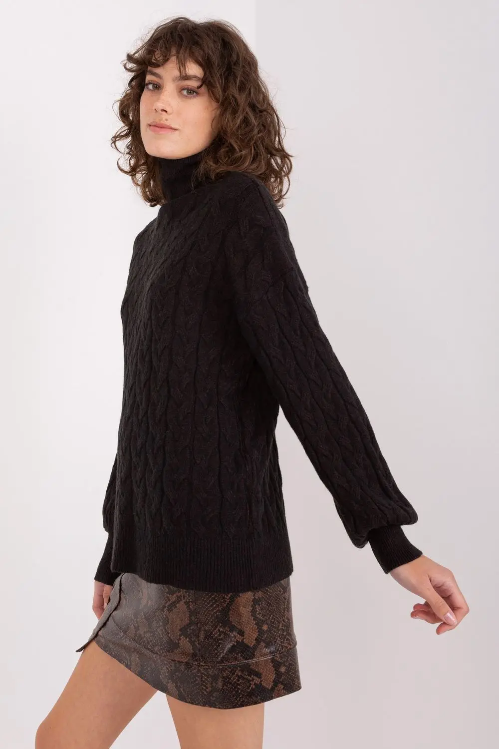 Col roulé noir – Image 2