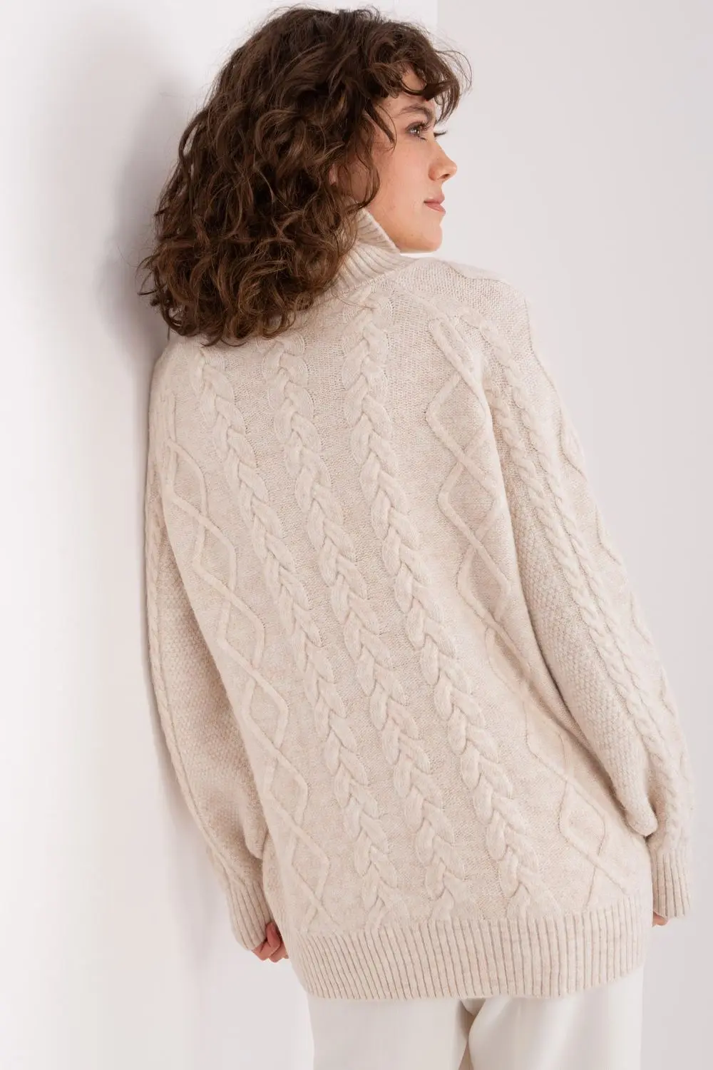 Col roulé beige – Image 3