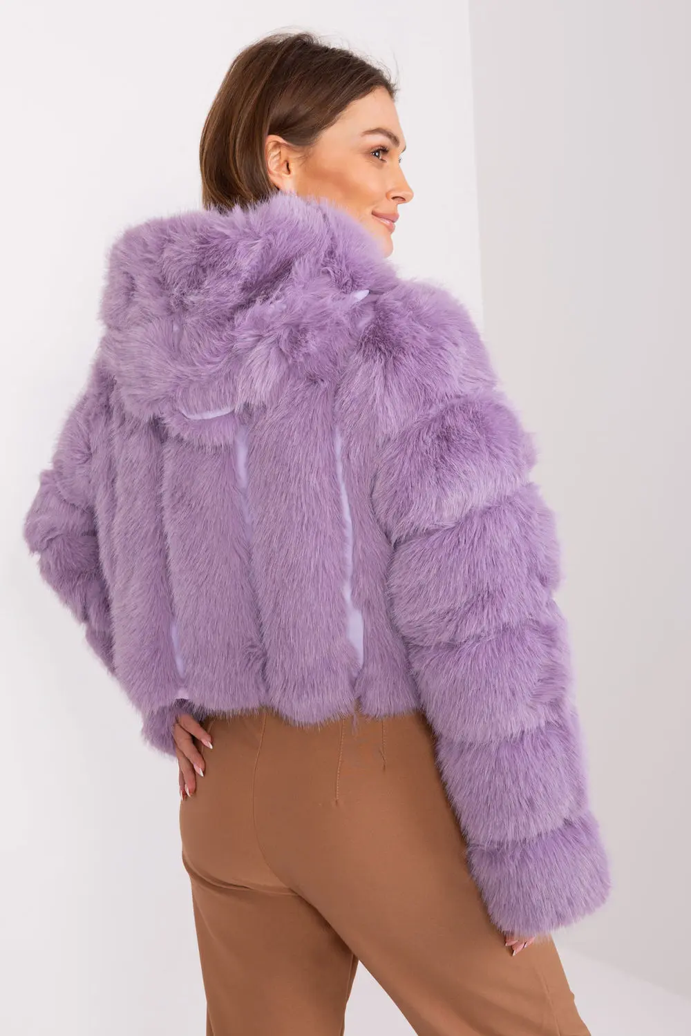 Veste en fausse fourrure violette – Image 3