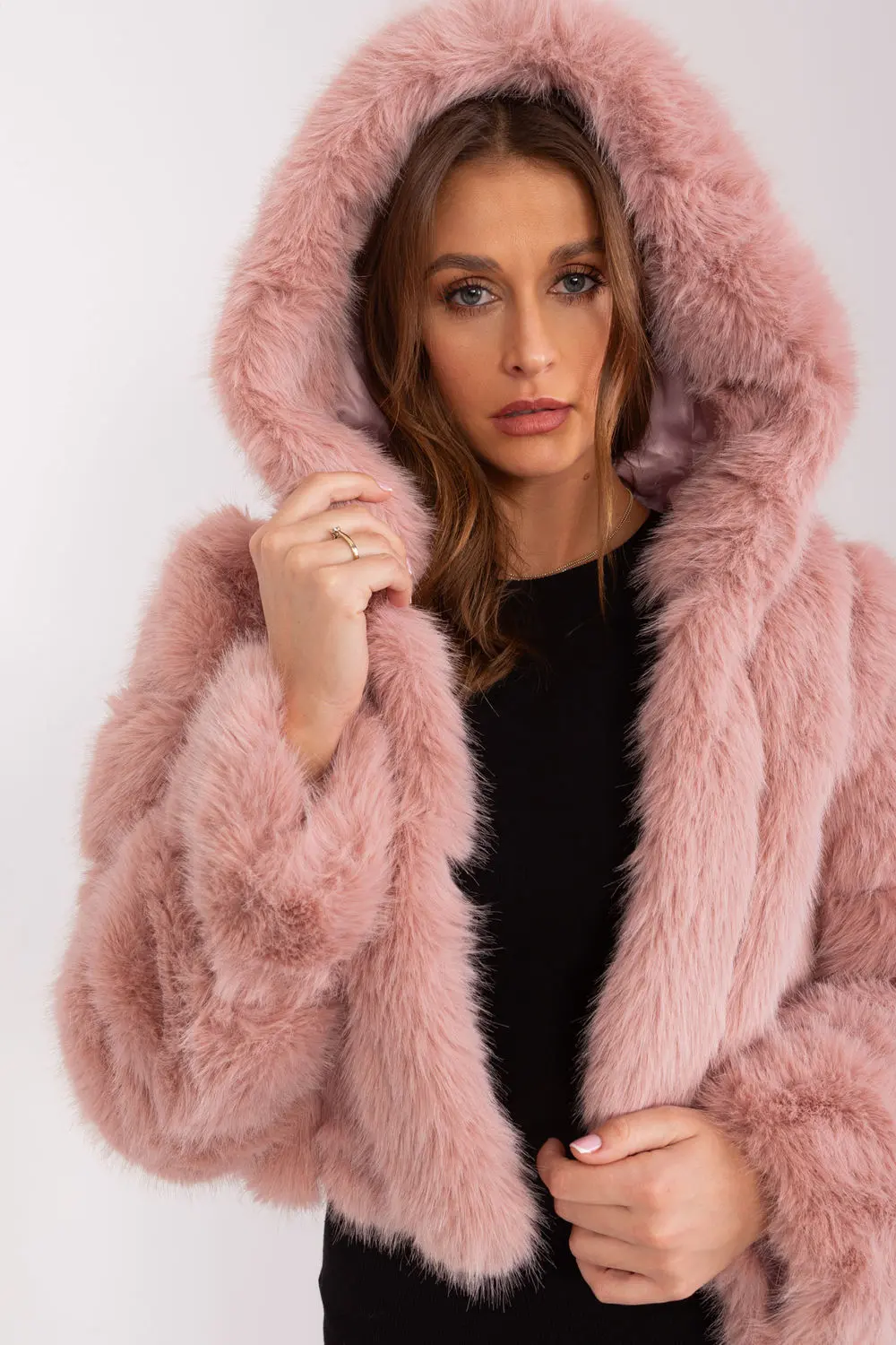 Veste en fausse fourrure rose à capuche – Image 4