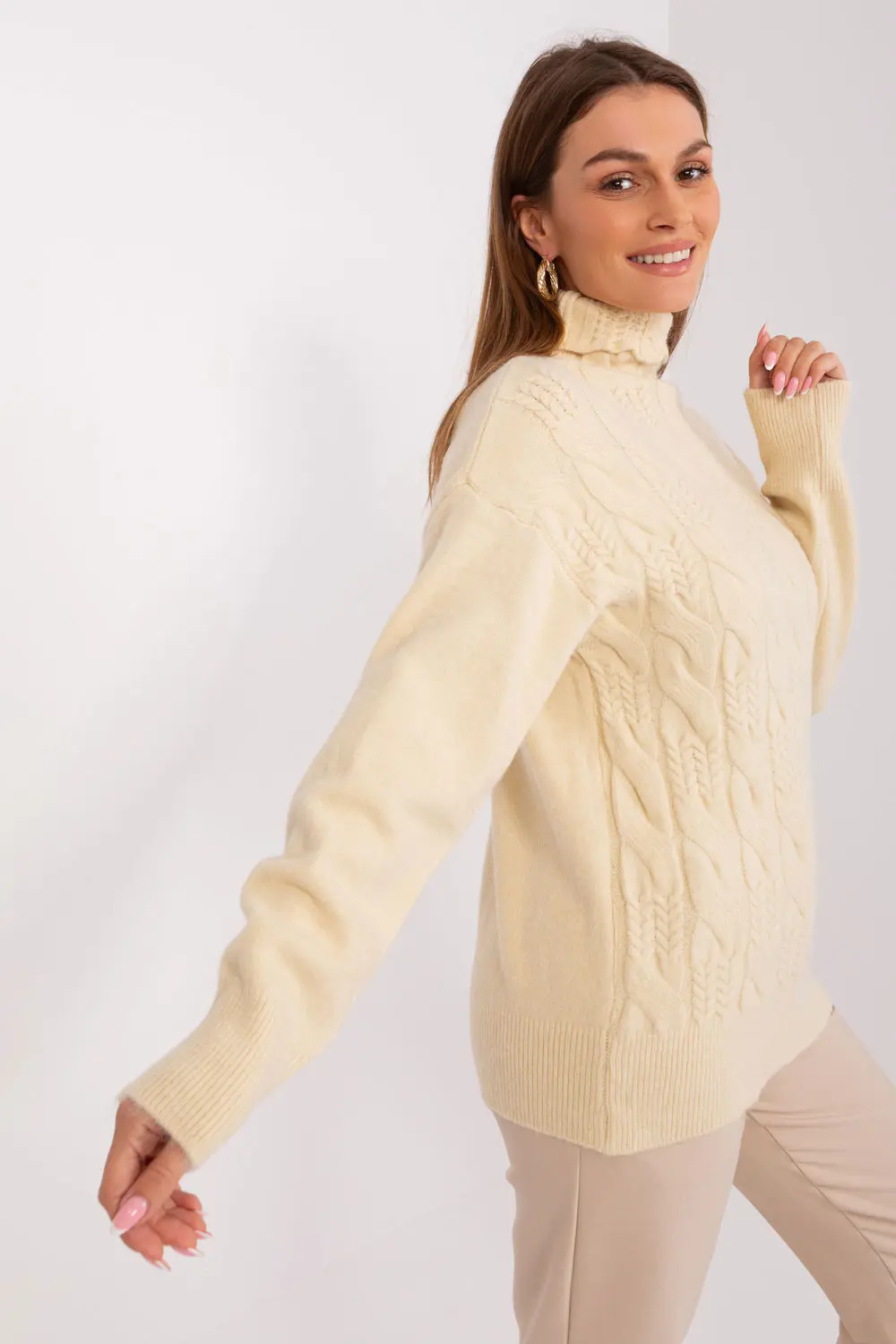 Col roulé beige – Image 2