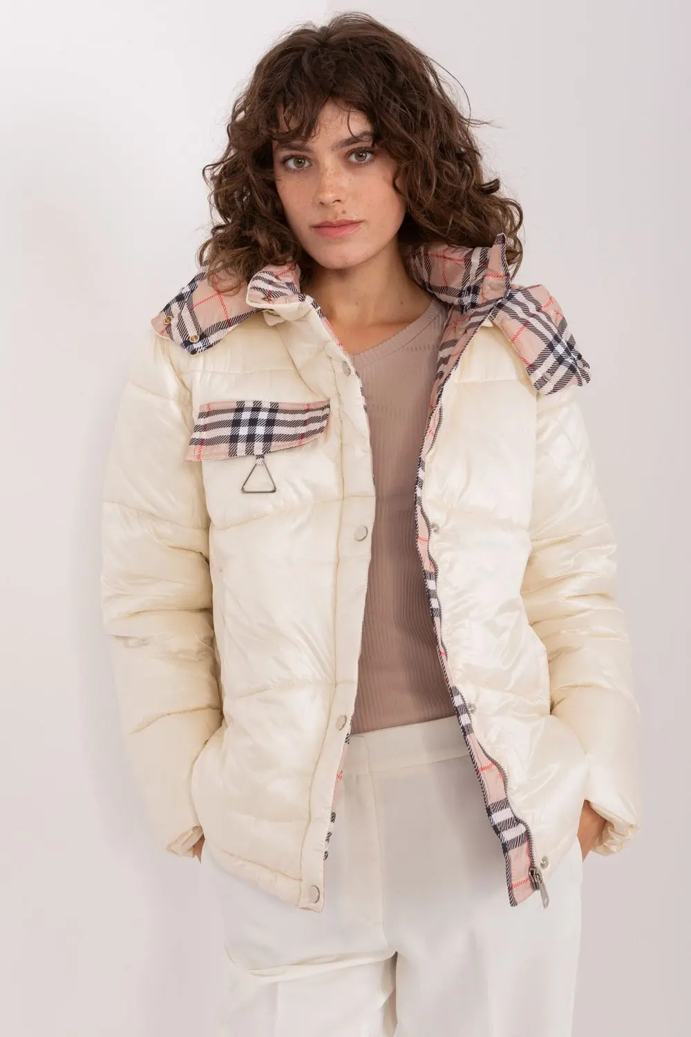 Veste beige à capuche