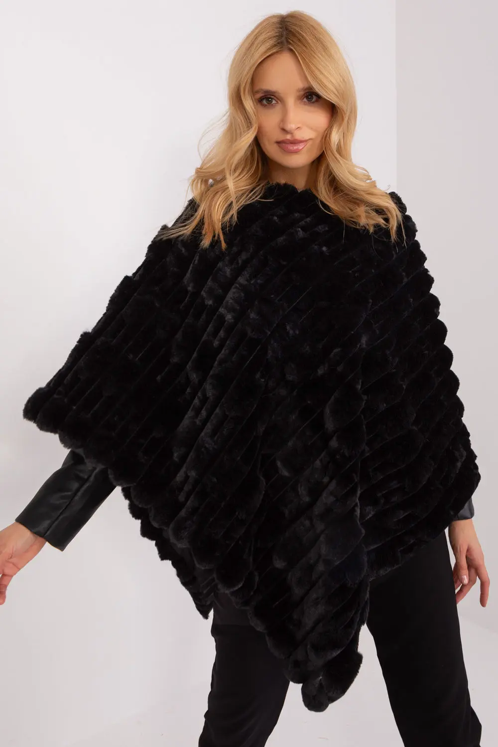 Poncho noir