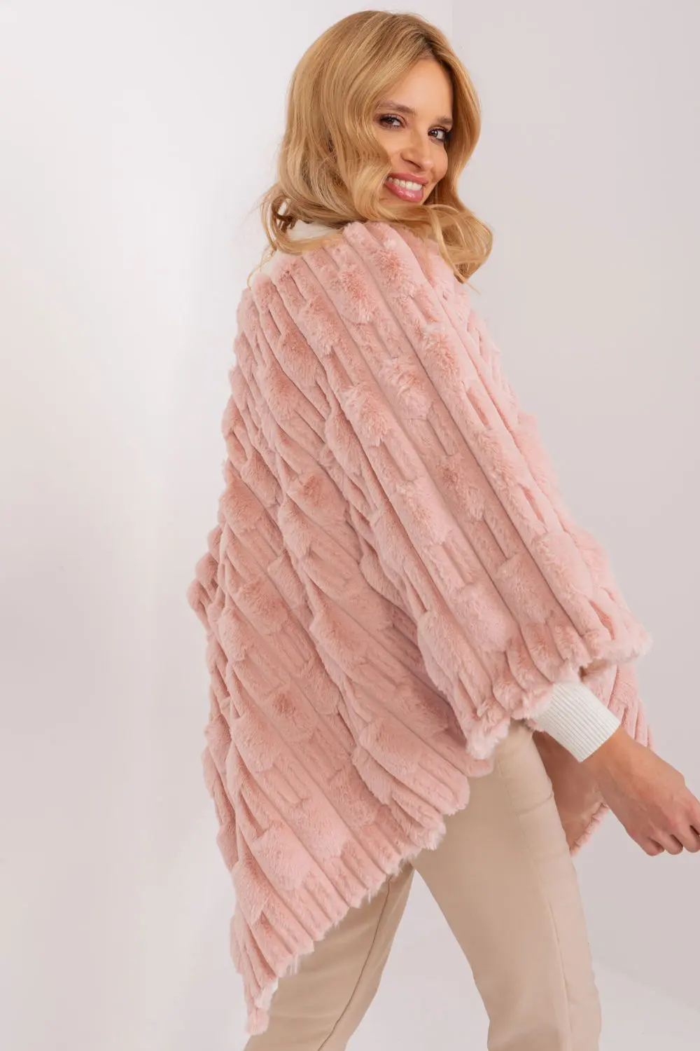 Poncho rose – Image 3