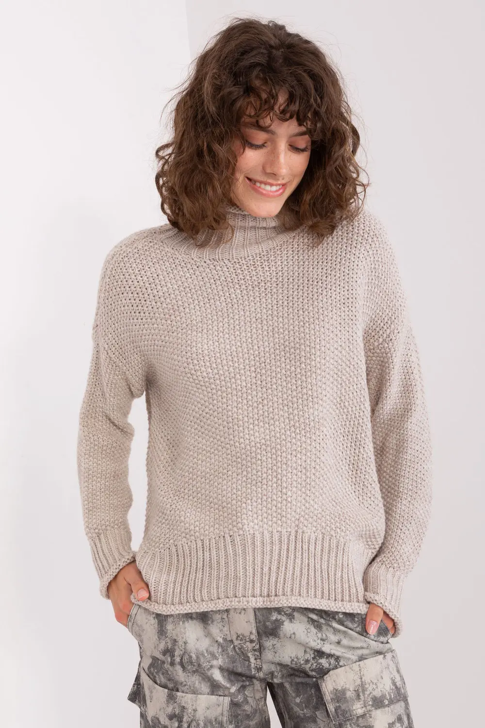 Col roulé beige