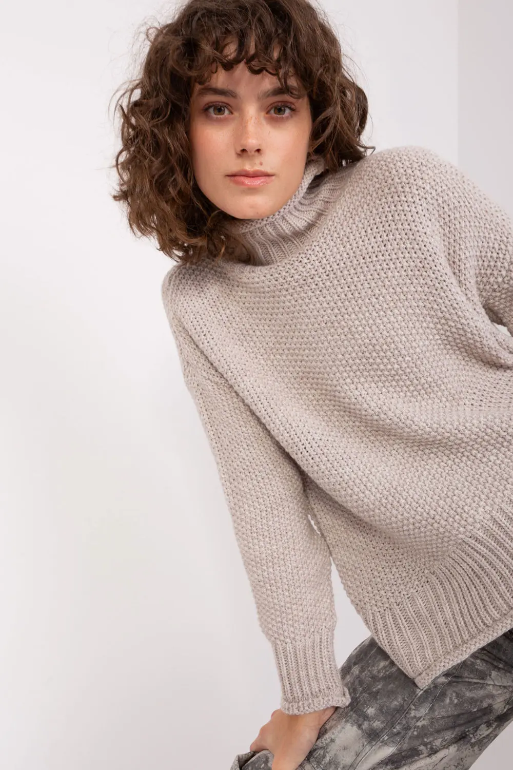 Col roulé beige – Image 4