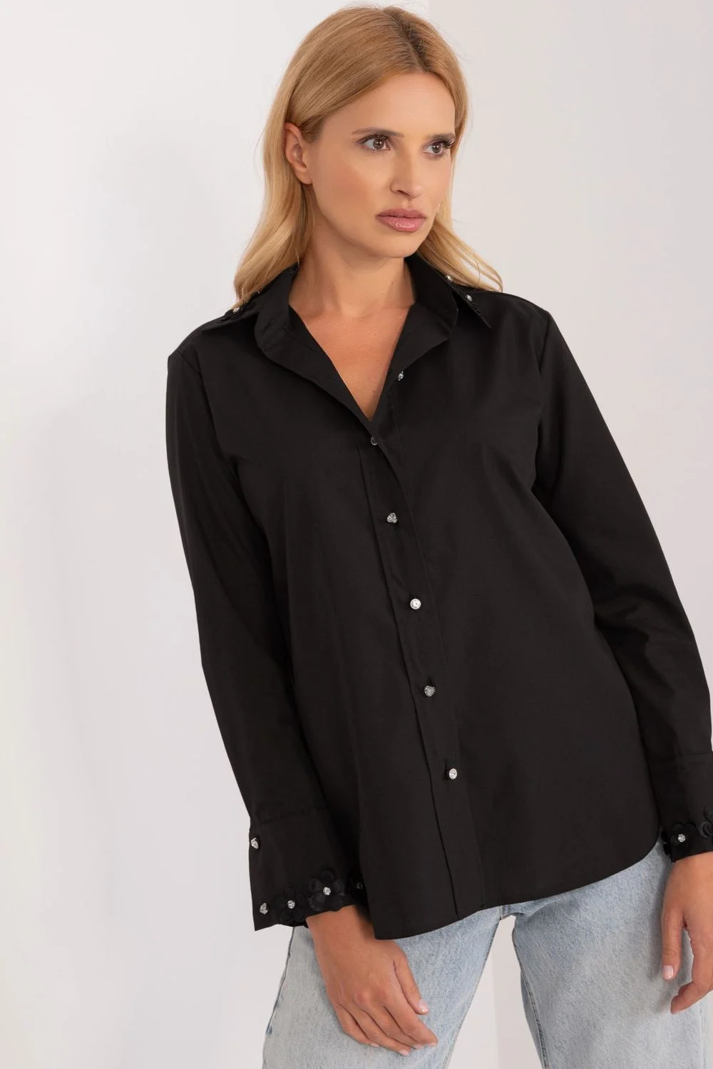 Chemise manche longue noire brodée