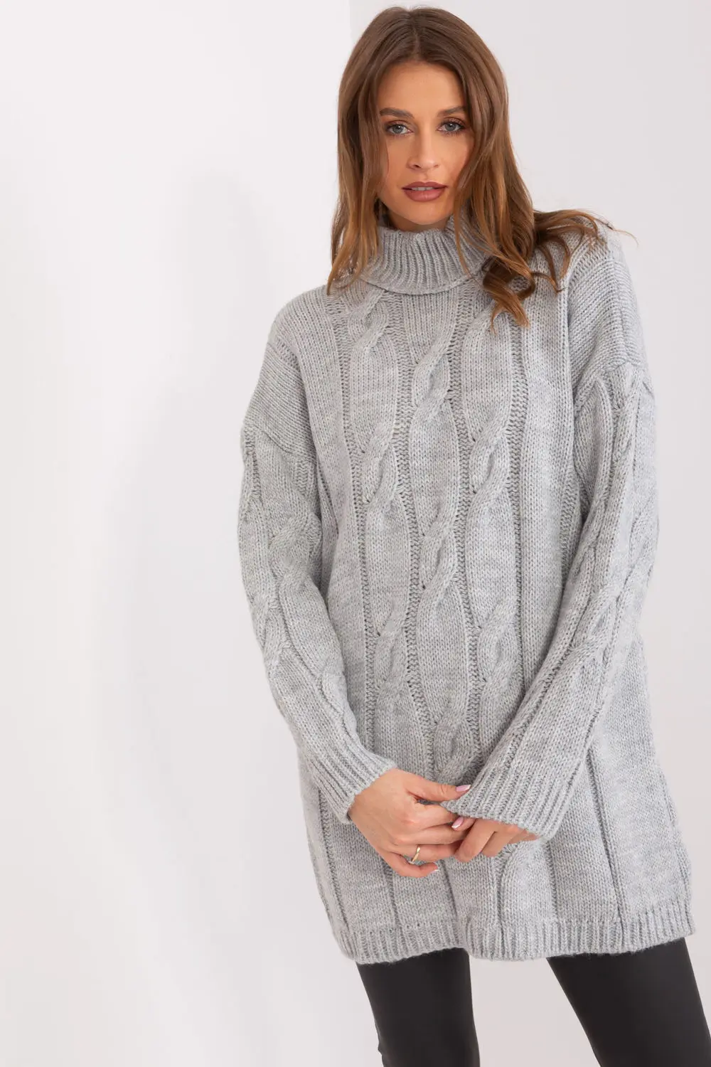 Robe grise à manches longues