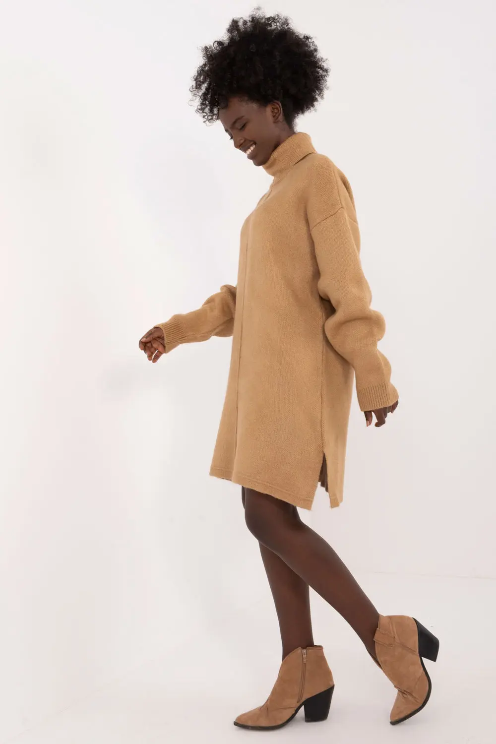 Robe courte brune à manches longues – Image 2