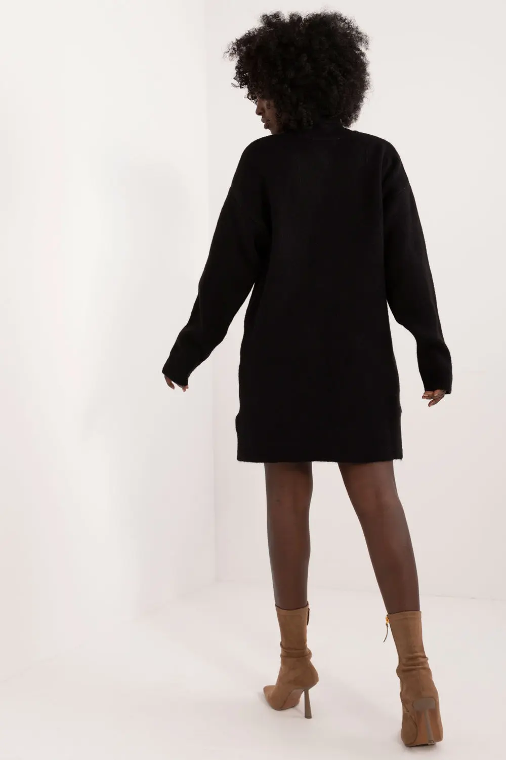 Robe courte noire à manches longues – Image 3