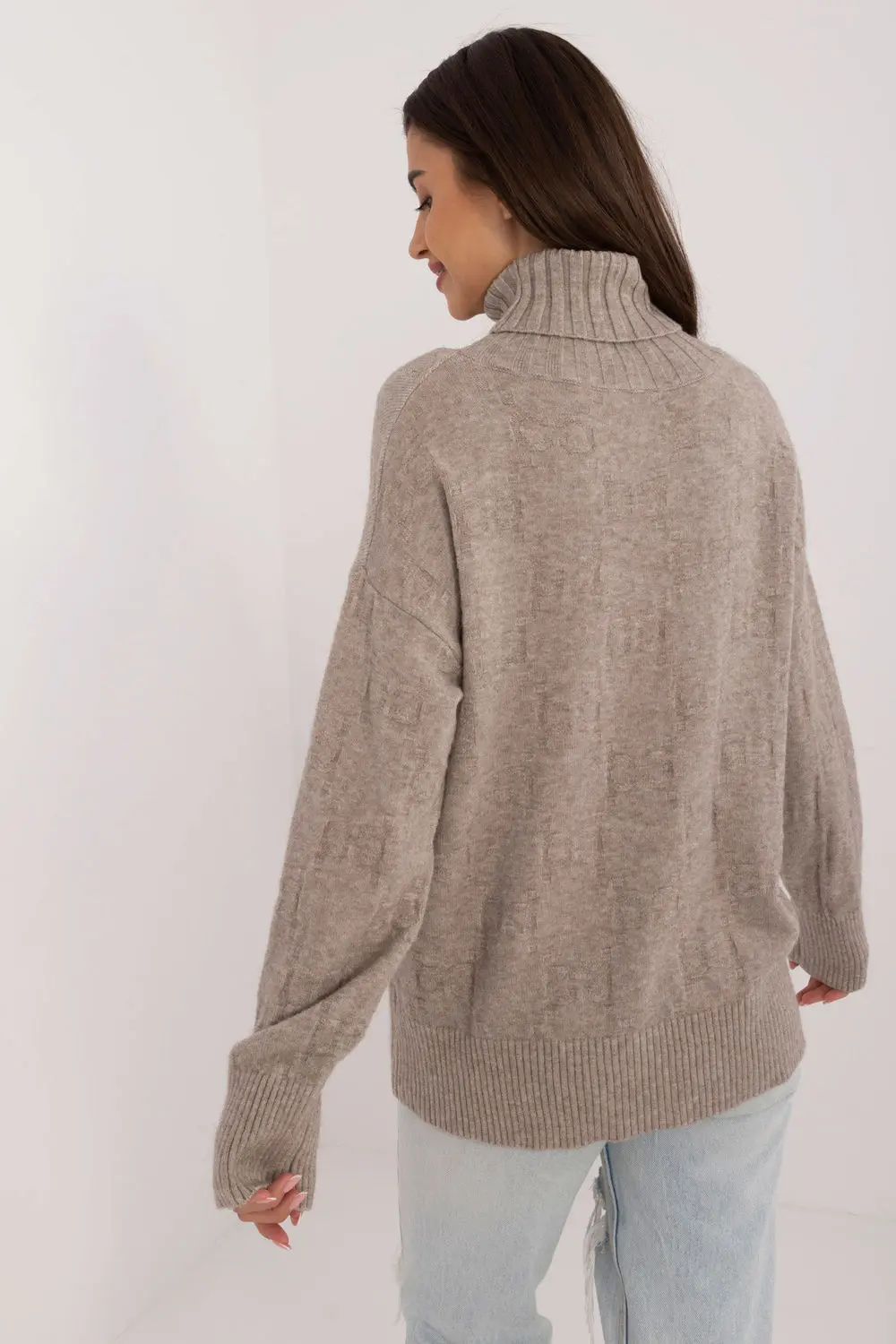 Col roulé beige – Image 3