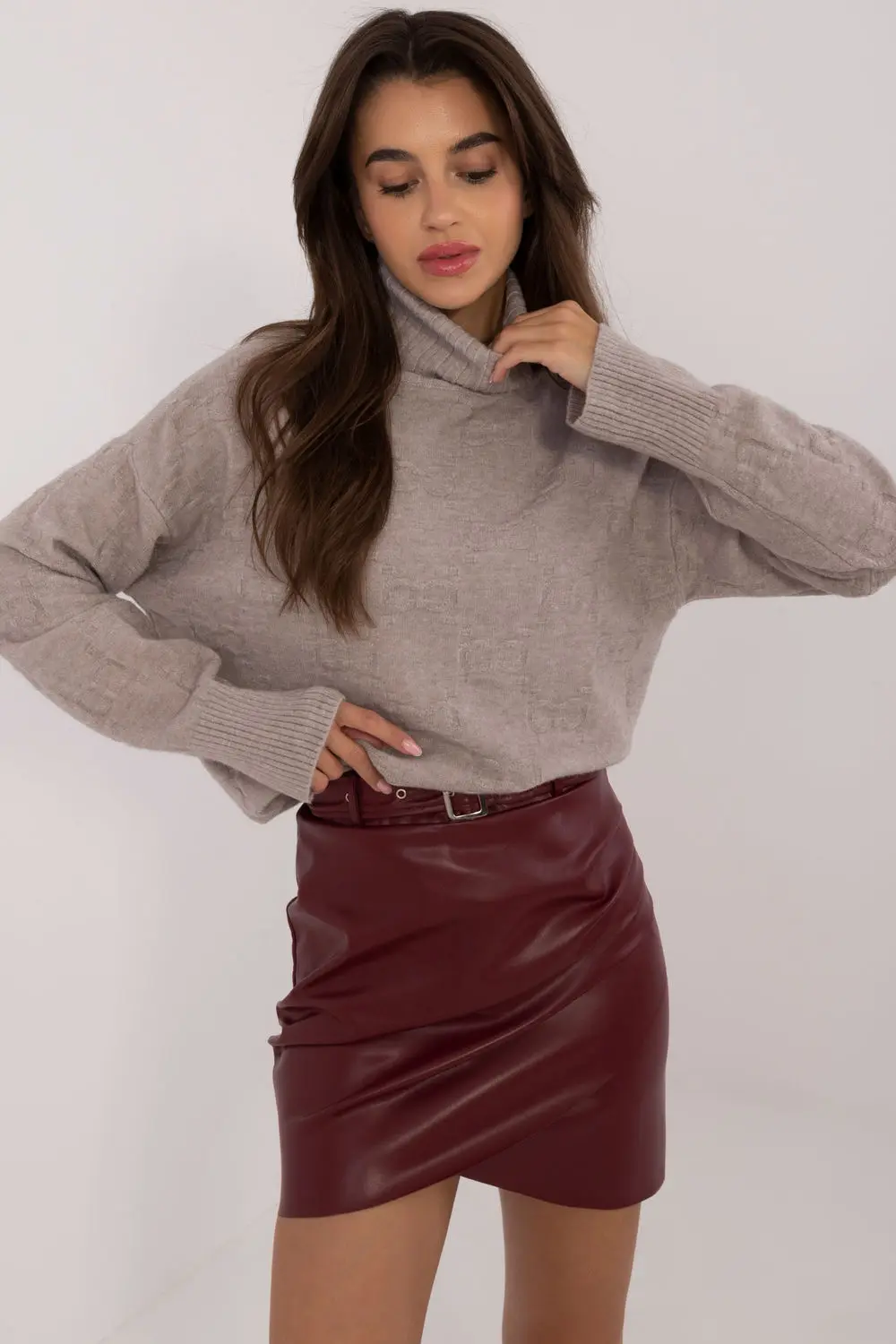 Col roulé beige