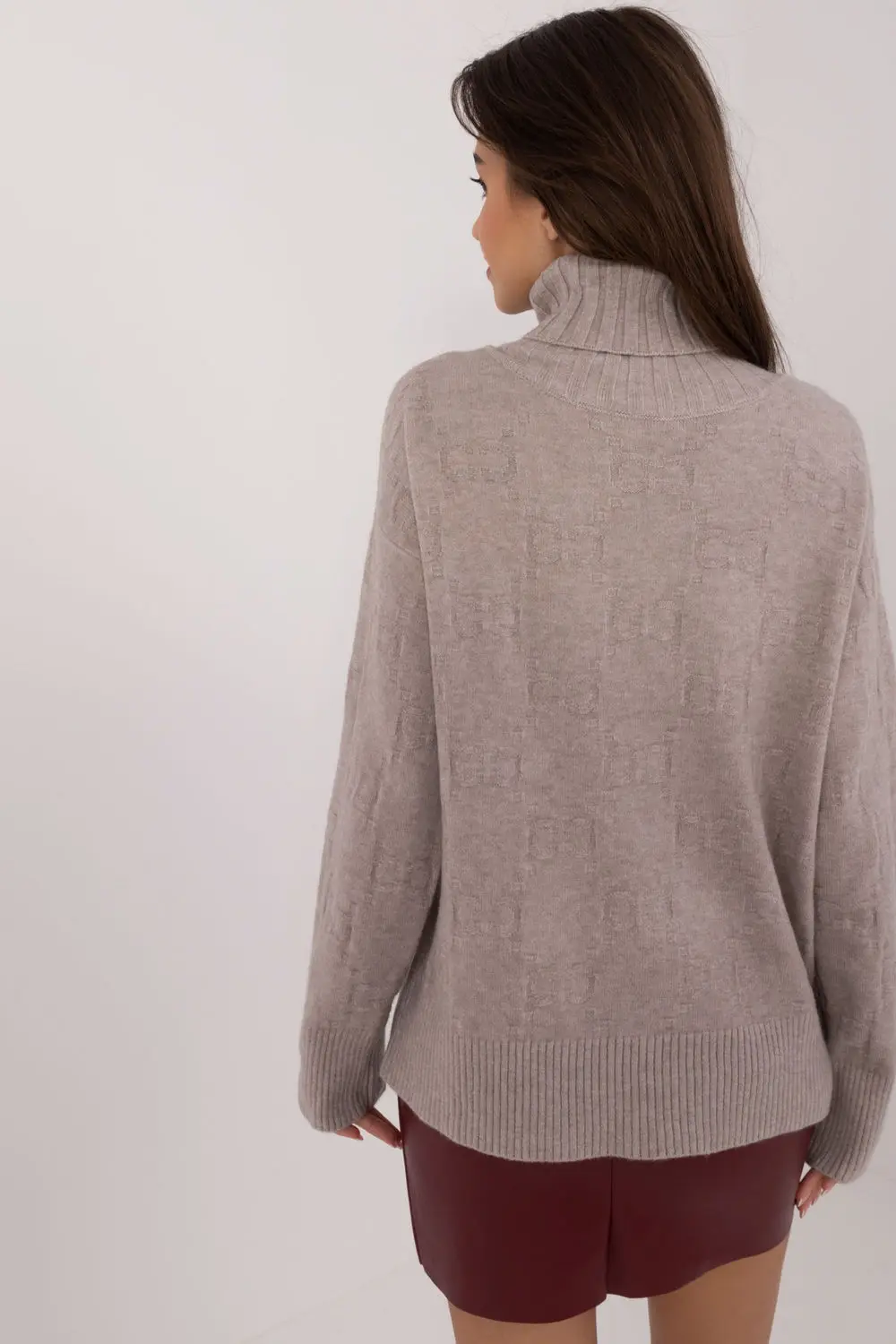Col roulé beige – Image 3