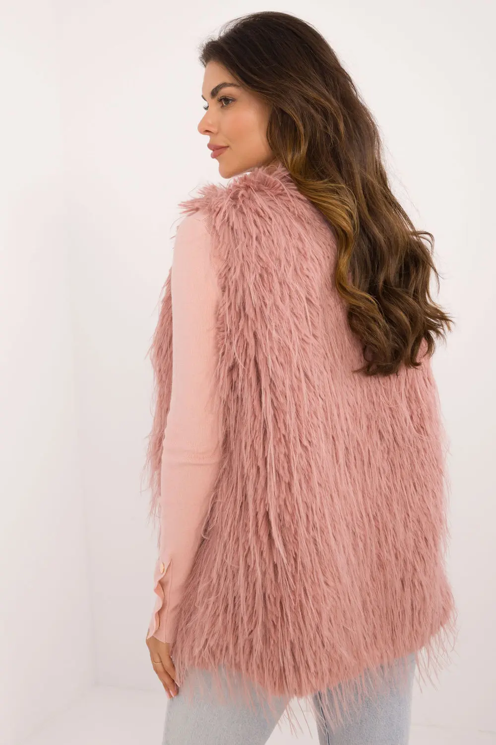 Gilet en fausse fourrure rose à capuche – Image 3