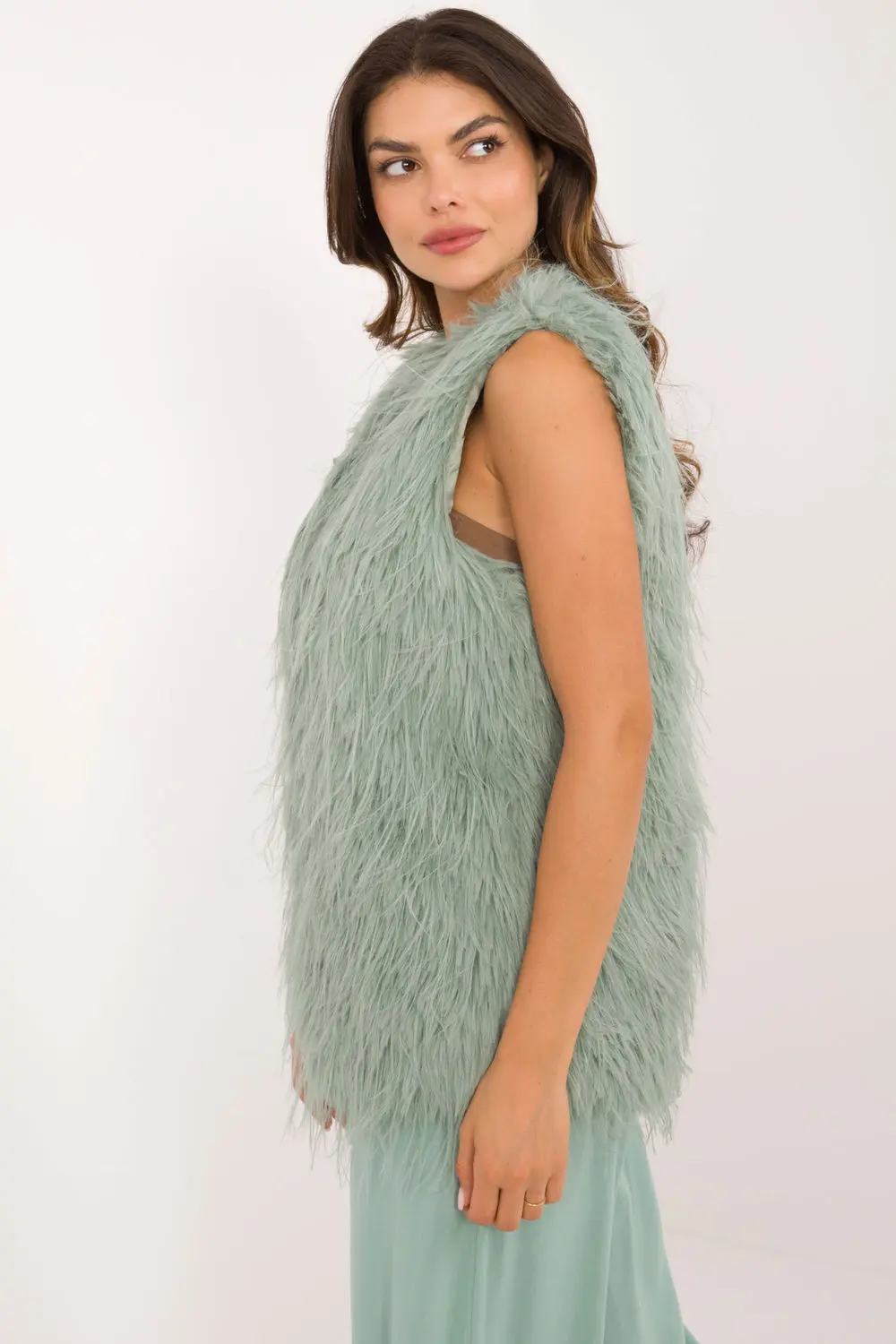 Gilet en fausse fourrure vert à capuche – Image 2