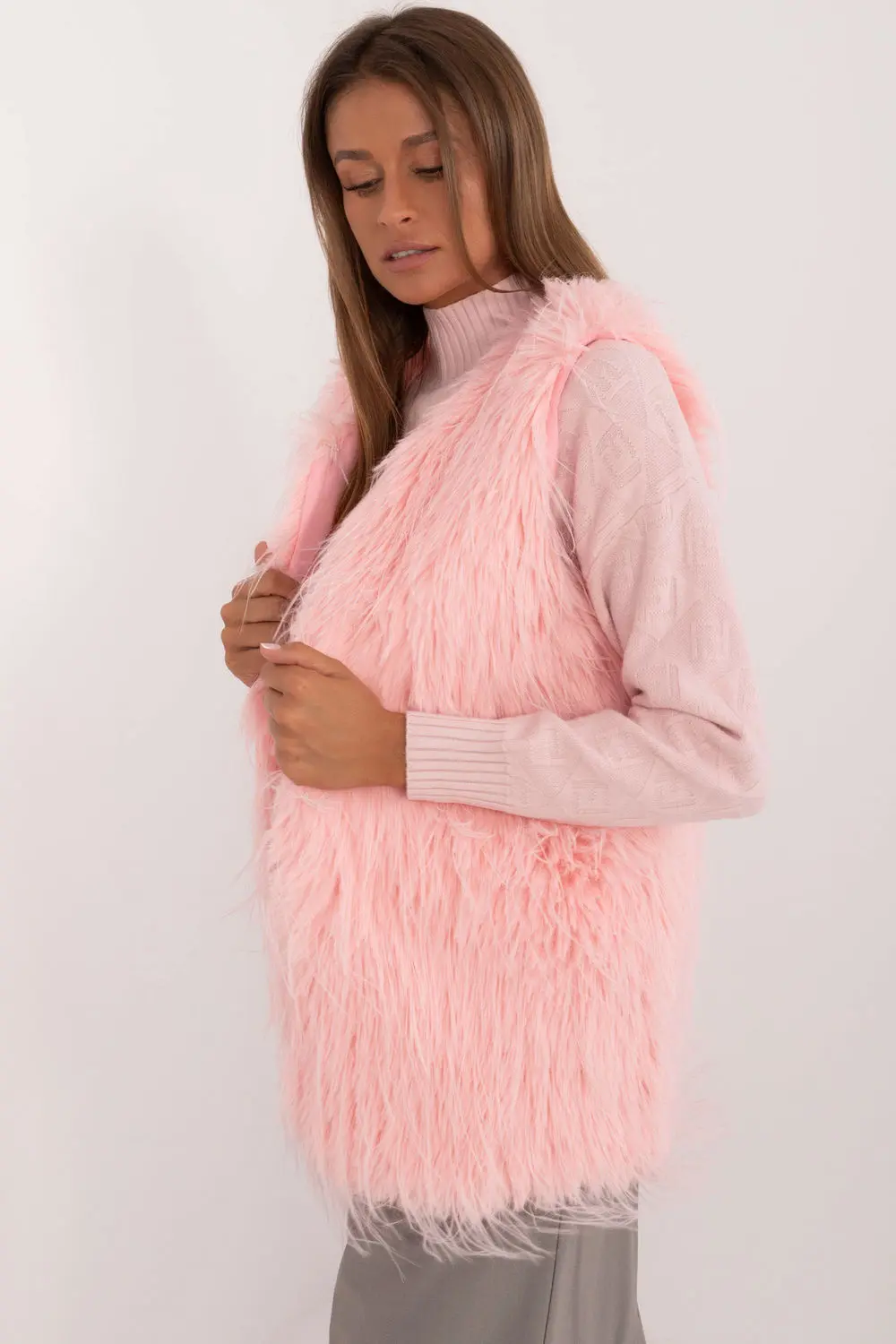 Gilet en fausse fourrure rose à capuche – Image 2