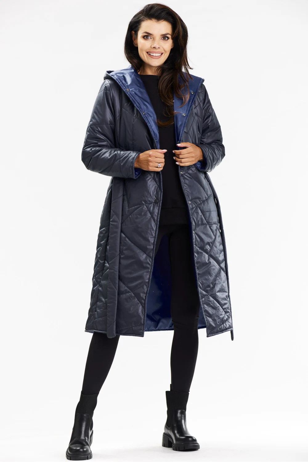 Manteau matelassé bleu marine à capuche – Image 2