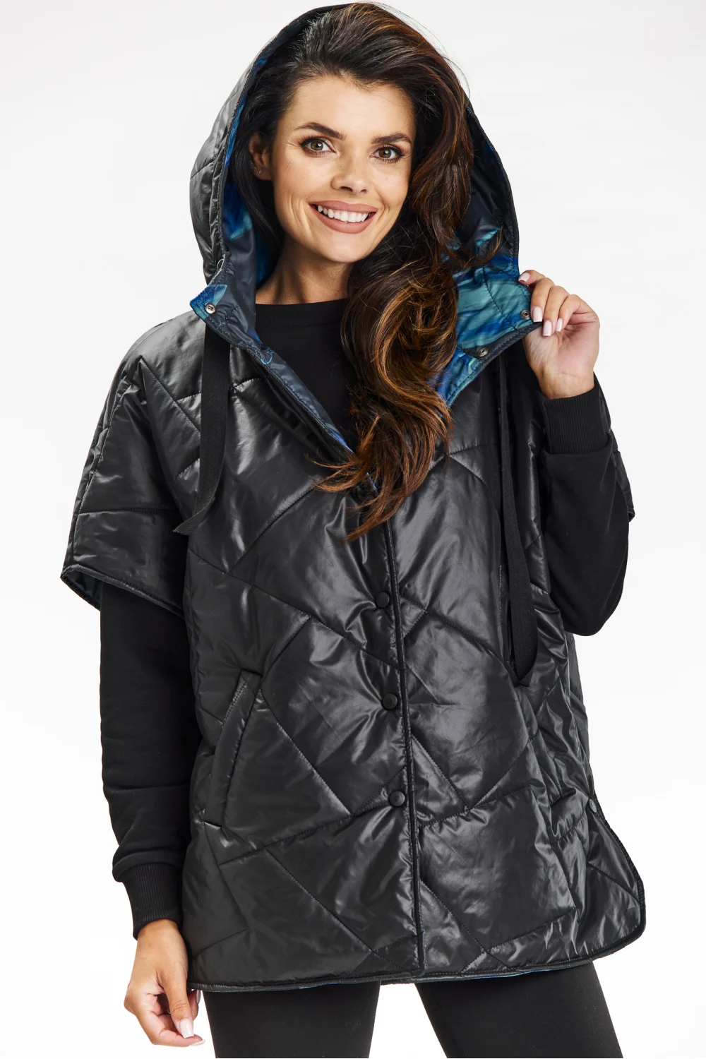 Gilet noir à capuche
