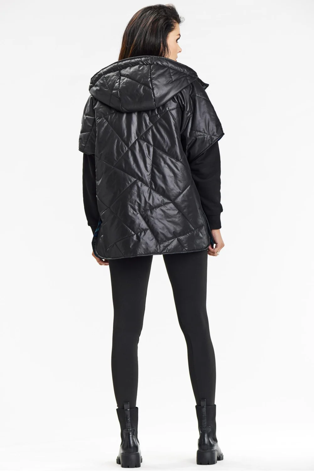 Gilet noir à capuche – Image 3