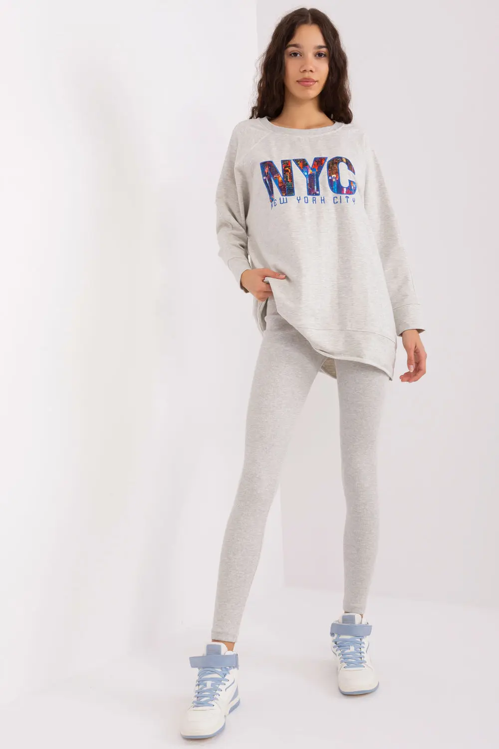 Ensemble gris