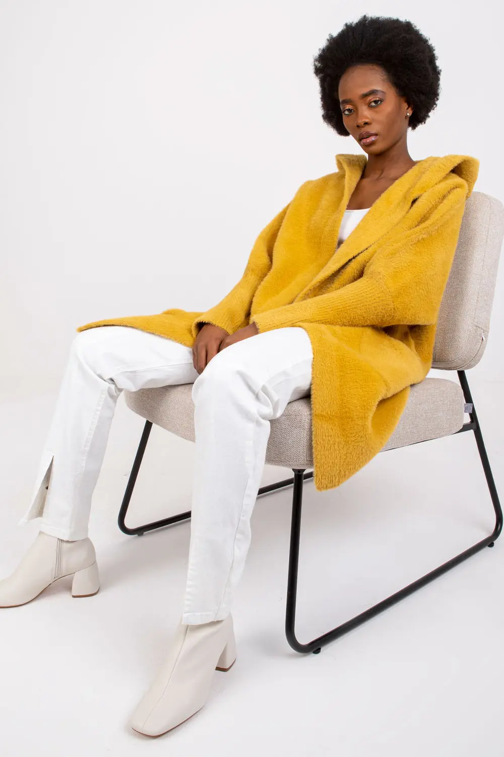 Manteau jaune à capuche – Image 2