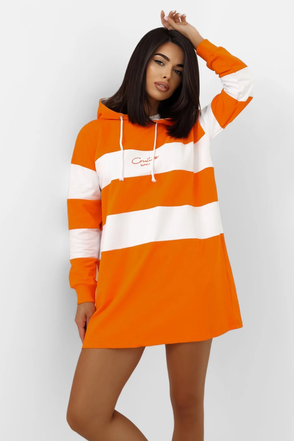 Sweatshirt à capuche orange brodé
